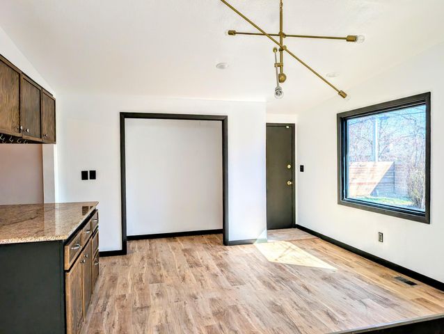 3246 E Berkeley Street, Springfield, MO 65804