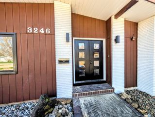 3246 E Berkeley Street, Springfield, MO 65804