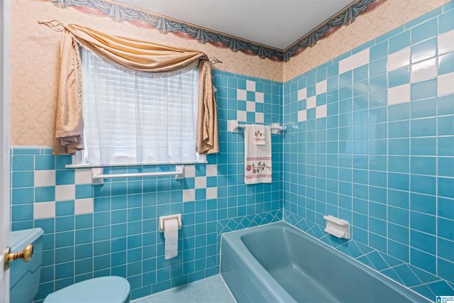 5608 LONGVIEW DRIVE, Adamsville, AL 35005