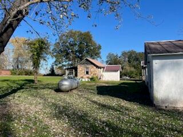 351 6th Street, Summersville, MO 65571