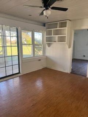 351 6th Street, Summersville, MO 65571