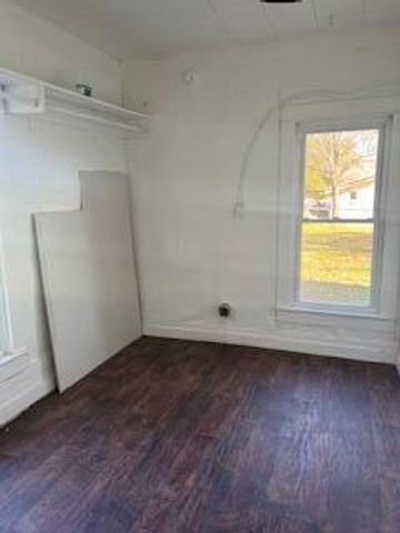 351 6th Street, Summersville, MO 65571