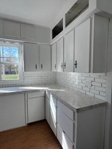 351 6th Street, Summersville, MO 65571