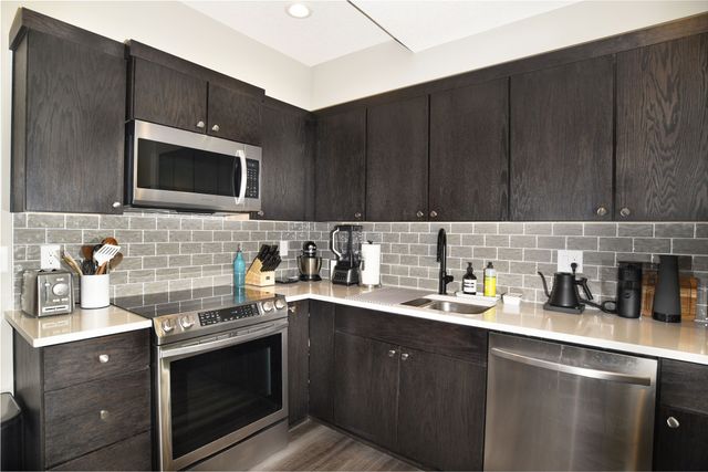 413 SW 12th Street, Des Moines, IA 50309