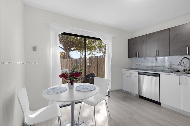 11180 NW 35th St 11180, Sunrise, FL 33351