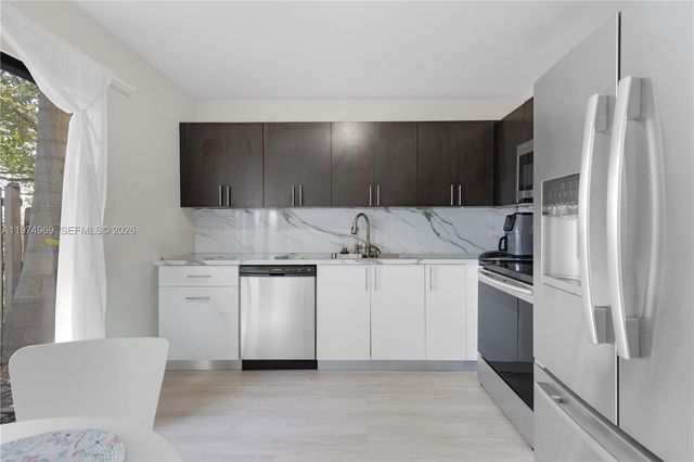 11180 NW 35th St 11180, Sunrise, FL 33351