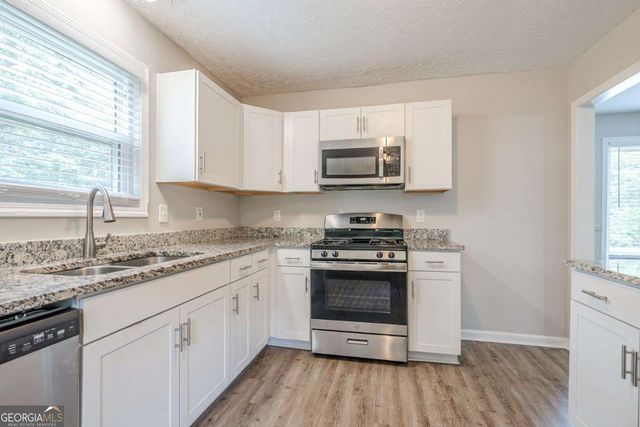 3156 Sasanqua Lane SW, Marietta, GA 30008