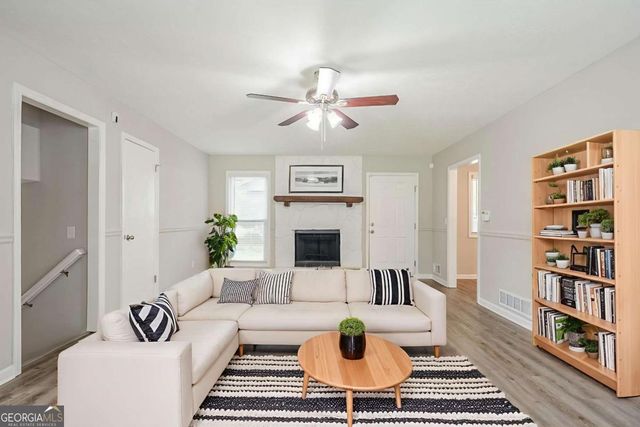 3156 Sasanqua Lane SW, Marietta, GA 30008
