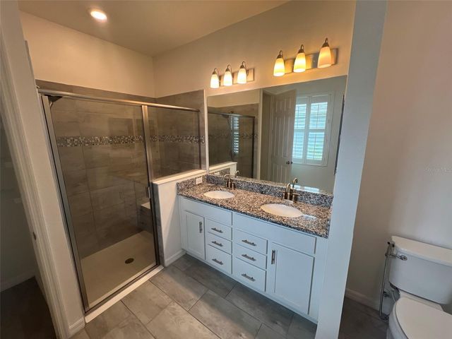 3504 74TH AVENUE CIRCLE E, Sarasota, FL 34243