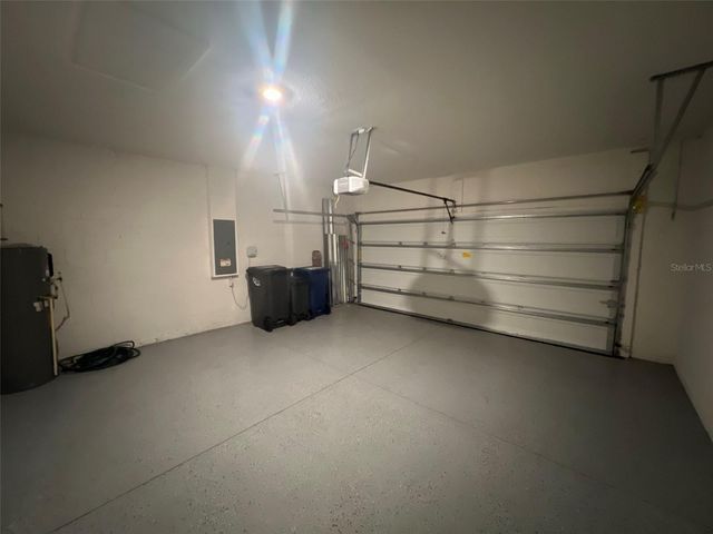 3504 74TH AVENUE CIRCLE E, Sarasota, FL 34243