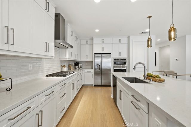 18135 Tableau Way, Saugus, CA 91350
