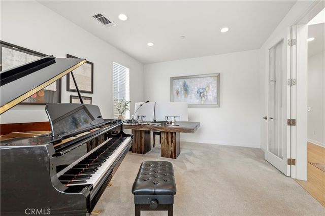 18135 Tableau Way, Saugus, CA 91350