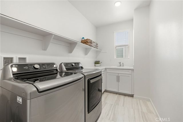 18135 Tableau Way, Saugus, CA 91350