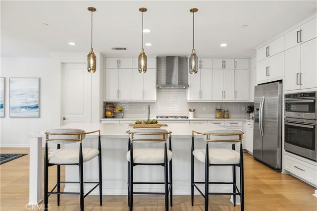 18135 Tableau Way, Saugus, CA 91350
