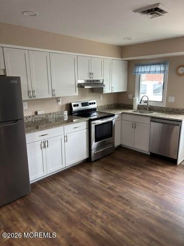 311A Dorchester Drive, Lakewood, NJ 08701