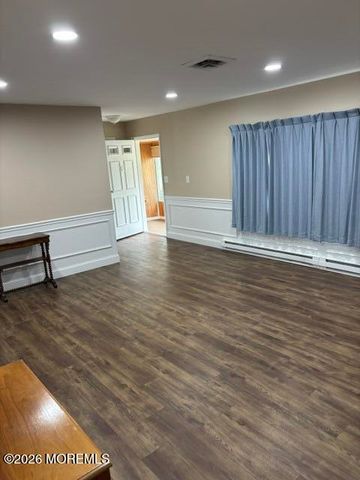 311A Dorchester Drive, Lakewood, NJ 08701