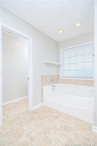 3921 Quarry Hollow Drive, Fayetteville, NC 28306