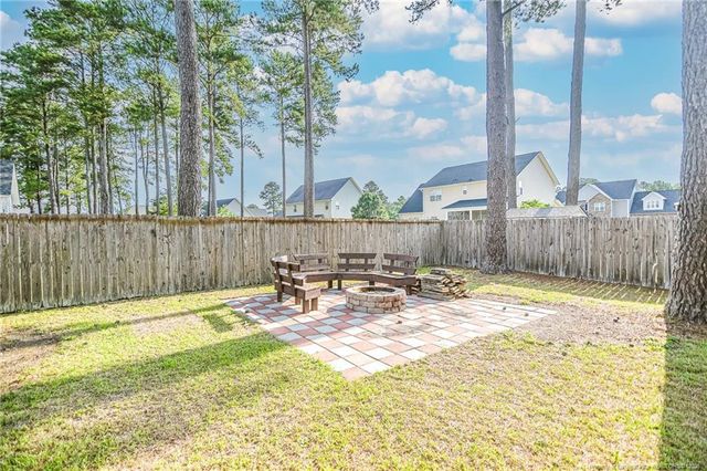3921 Quarry Hollow Drive, Fayetteville, NC 28306
