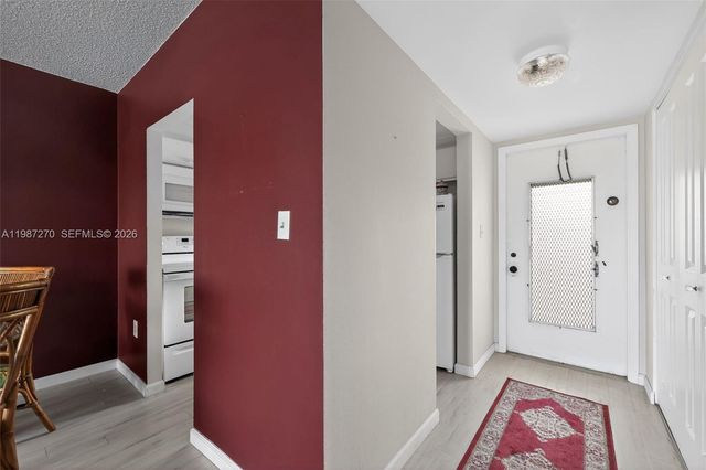 8051 N Sunrise Lakes Dr 307, Sunrise, FL 33322