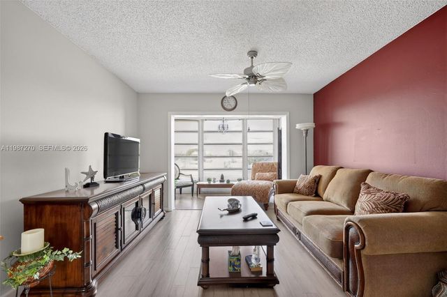 8051 N Sunrise Lakes Dr 307, Sunrise, FL 33322