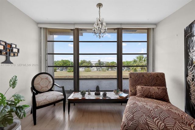 8051 N Sunrise Lakes Dr 307, Sunrise, FL 33322