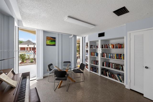 8051 N Sunrise Lakes Dr 307, Sunrise, FL 33322