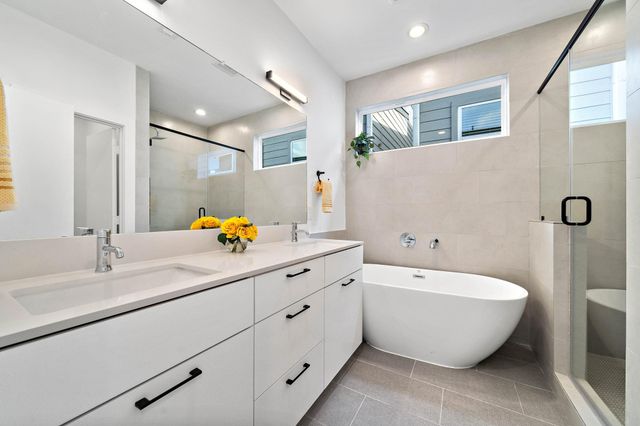 1406 Valentine A, Houston, TX 77019