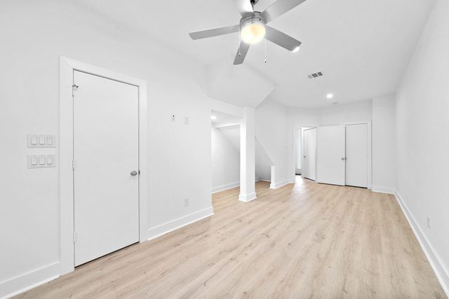 1406 Valentine A, Houston, TX 77019
