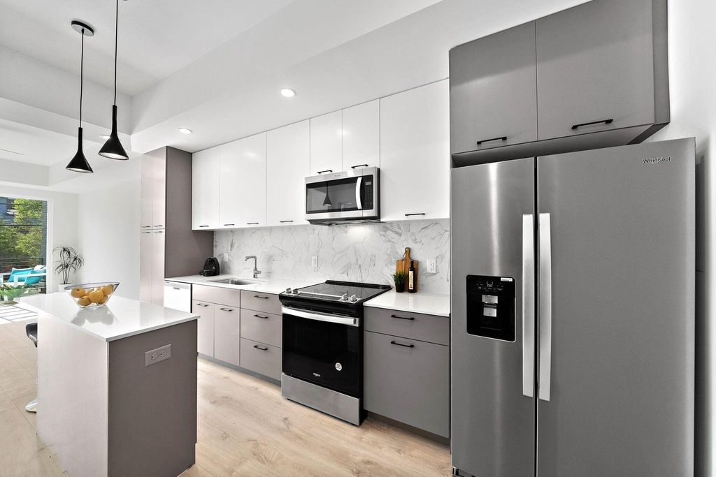 1406 Valentine A, Houston, TX 77019