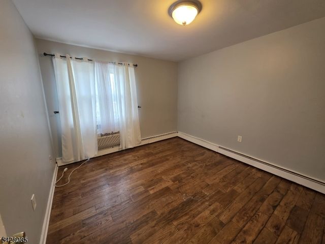 583 Main St 9, Paterson City, NJ 07503