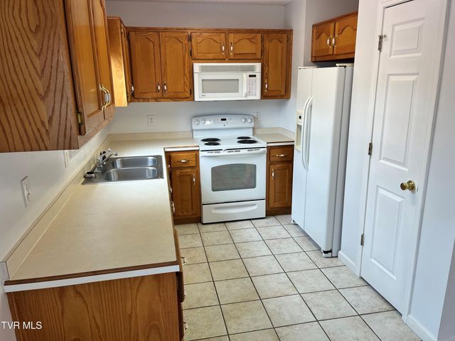 22 Pepper Ridge Court 22, Johnson City, TN 37615