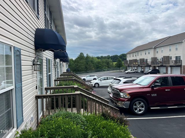 22 Pepper Ridge Court 22, Johnson City, TN 37615