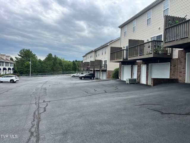 22 Pepper Ridge Court 22, Johnson City, TN 37615