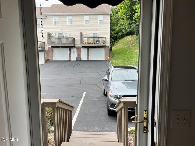 22 Pepper Ridge Court 22, Johnson City, TN 37615