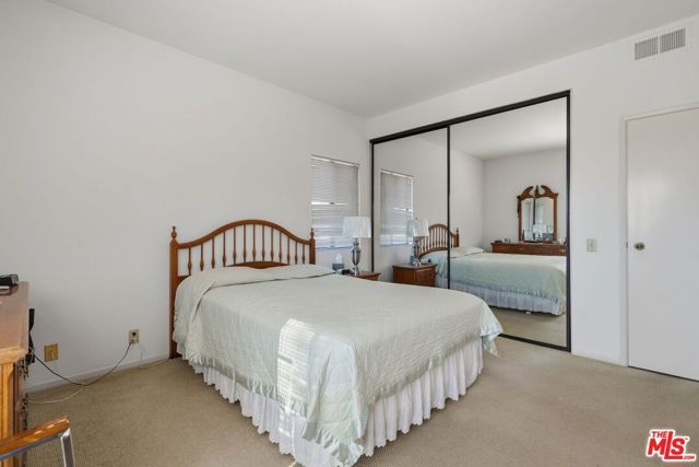 10866 Rose Avenue 203, Los Angeles, CA 90034