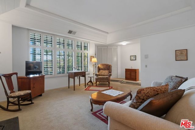 10866 Rose Avenue 203, Los Angeles, CA 90034