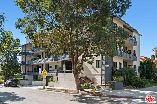 10866 Rose Avenue 203, Los Angeles, CA 90034