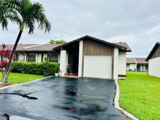 5077 FORSYTHIA Street, Delray Beach, FL 33484