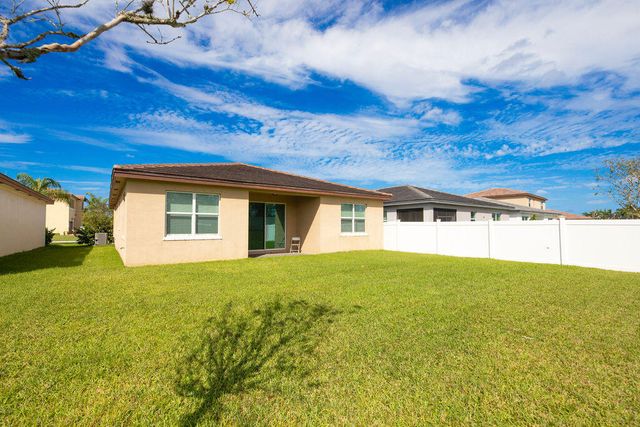 7847 NW Greenbank Circle, Port St. Lucie, Port St Lucie, FL 34987