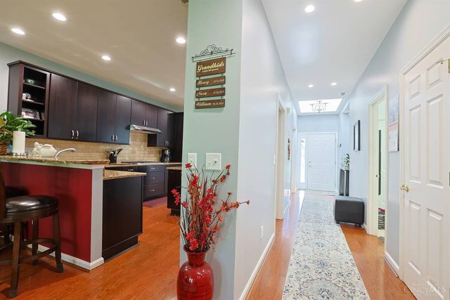 1701 Harmon Drive, Wyoming, OH 45215
