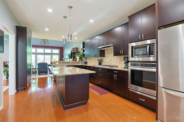 1701 Harmon Drive, Wyoming, OH 45215
