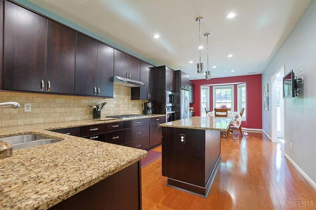 1701 Harmon Drive, Wyoming, OH 45215