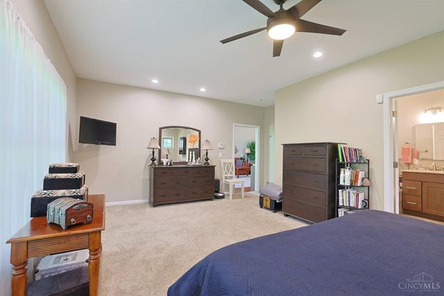 1701 Harmon Drive, Wyoming, OH 45215