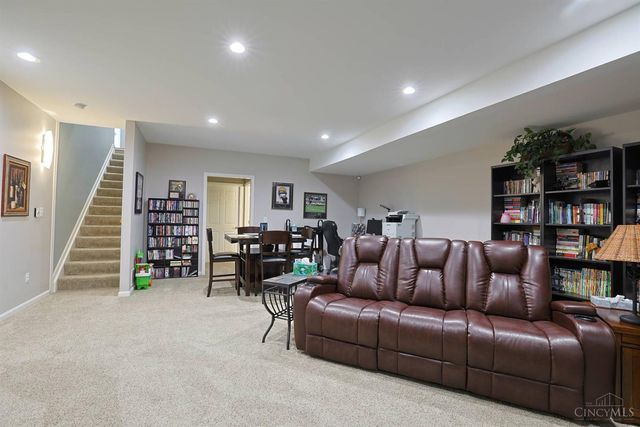 1701 Harmon Drive, Wyoming, OH 45215
