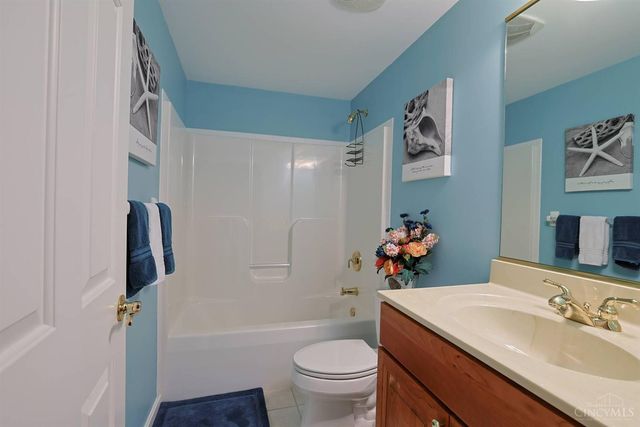 1701 Harmon Drive, Wyoming, OH 45215