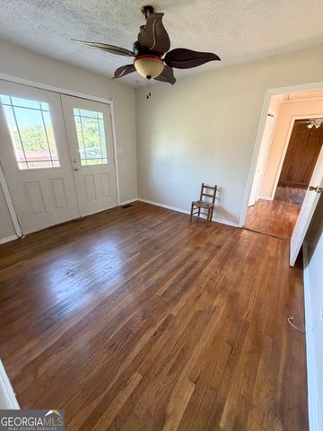 854 N 11th Avenue, Lanett, AL 36863