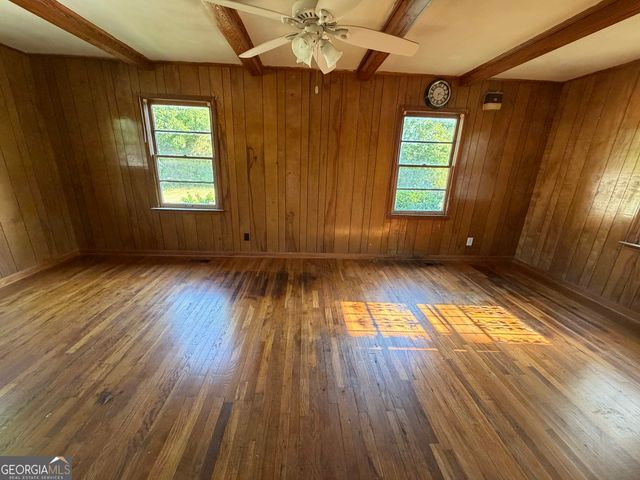 854 N 11th Avenue, Lanett, AL 36863