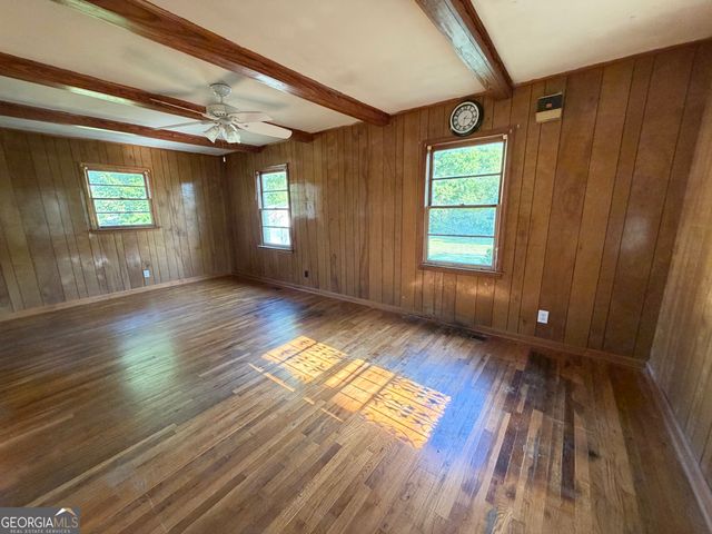 854 N 11th Avenue, Lanett, AL 36863