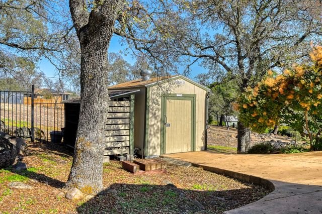 4357 Leisa Ln, Penryn, CA 95663