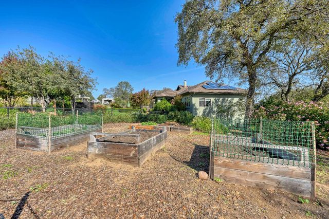 4357 Leisa Ln, Penryn, CA 95663